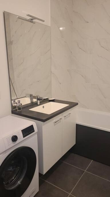 Appartement Chic 5 Min Disneyland/Vallee Village Serris Zewnętrze zdjęcie